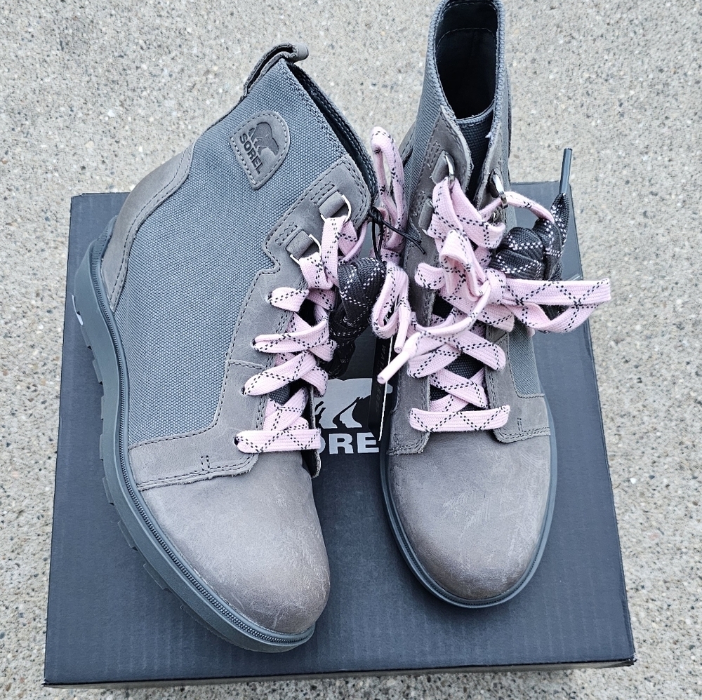 New Sorel Evie Ankle lace Waterproof boots women's size 9.5